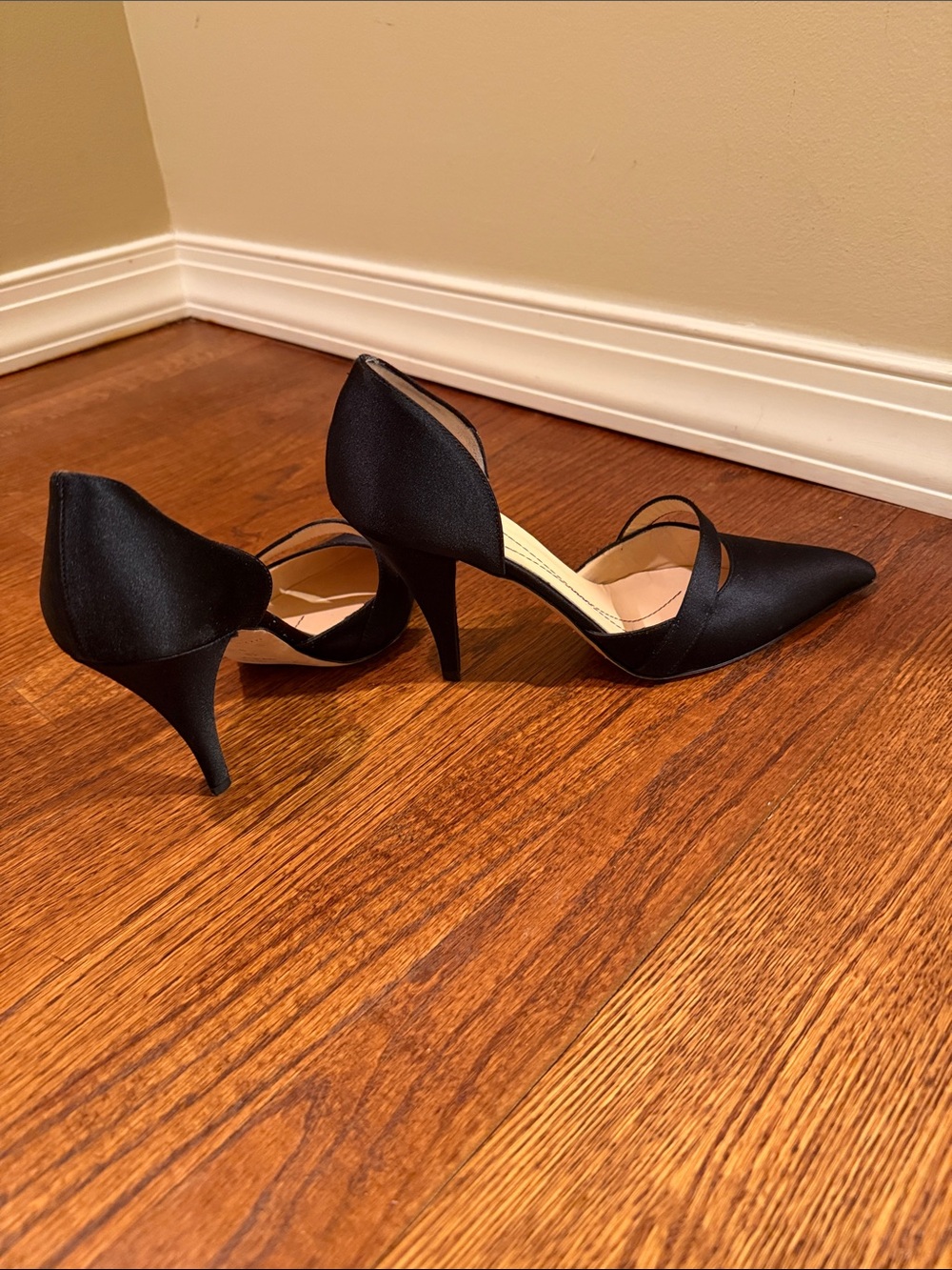 kate spade Black Pointed D'Orsay Heels with Single Front Strap - Picture 5 of 5
